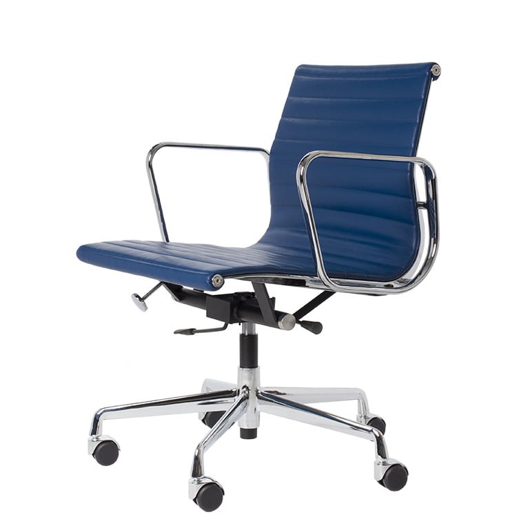 Charles Eames style, Bürostuhl EA117 Leder blau